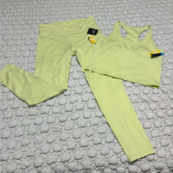 Women's Lime Green Activewear Set brand new! - Picture 1 of 2